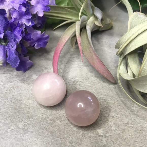Rose quartz sphere (mini) - Picture 4 of 4